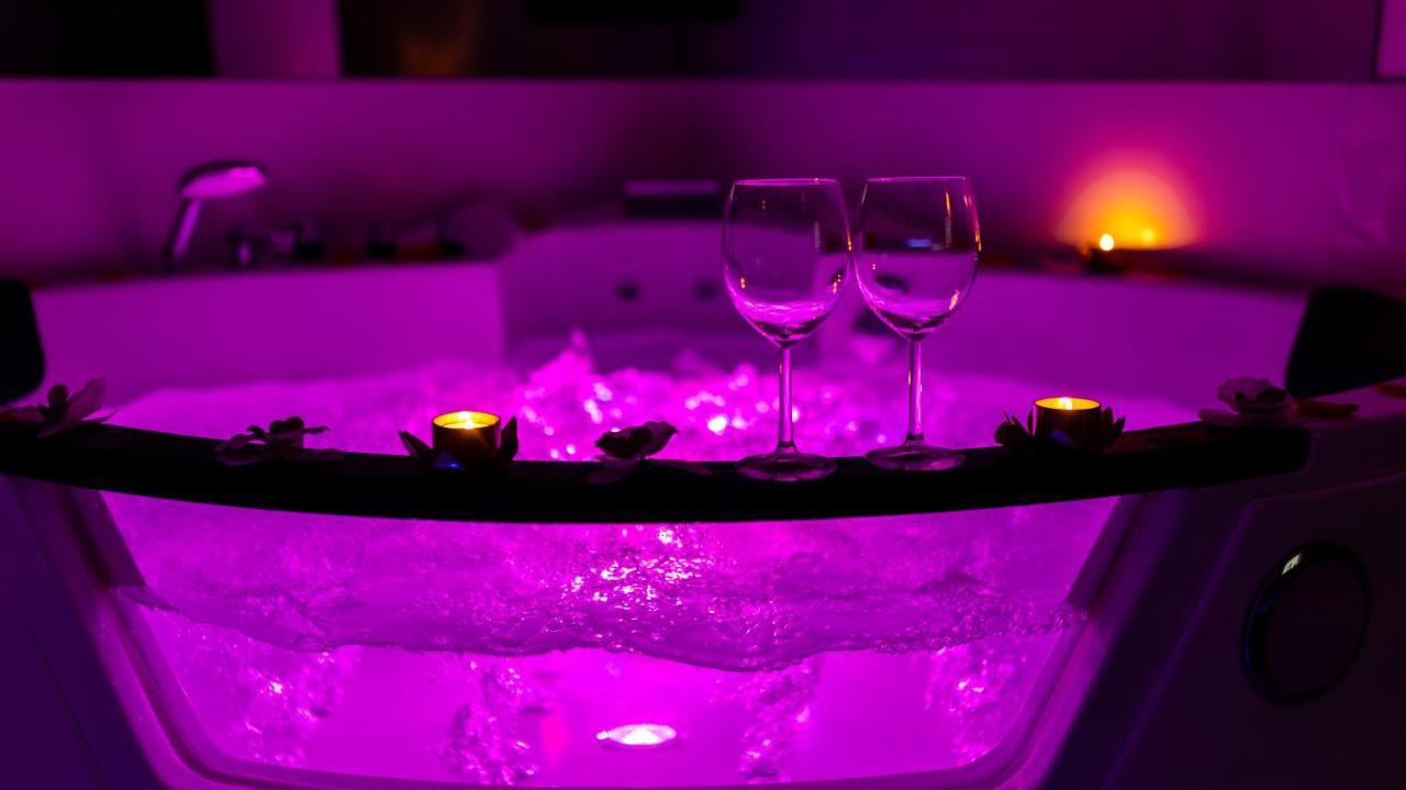Zamoyskiego Jacuzzi Apartment Krakow Exterior photo